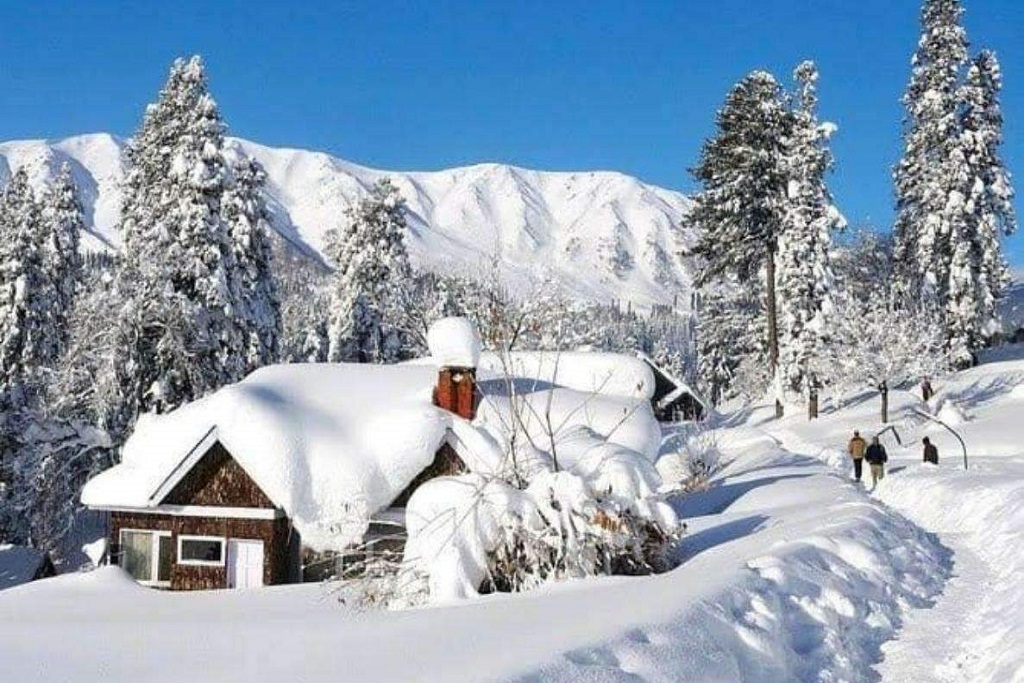 secret-snow-spots-crowd-free-indian-destinations-that-turn-all-white-and-snowy-by-early-december